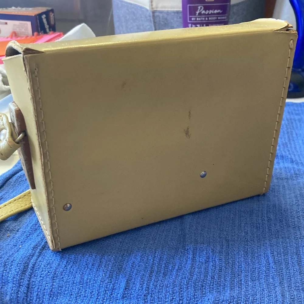 Vintage Kodak Instamatic 104 Camera with Gold Case